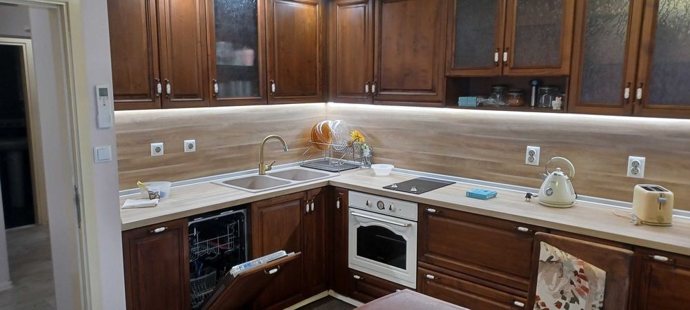 Дава се под наем Четиристаен апартамент в Русе, Център - 135 кв.м за 700 € - Снимка #5