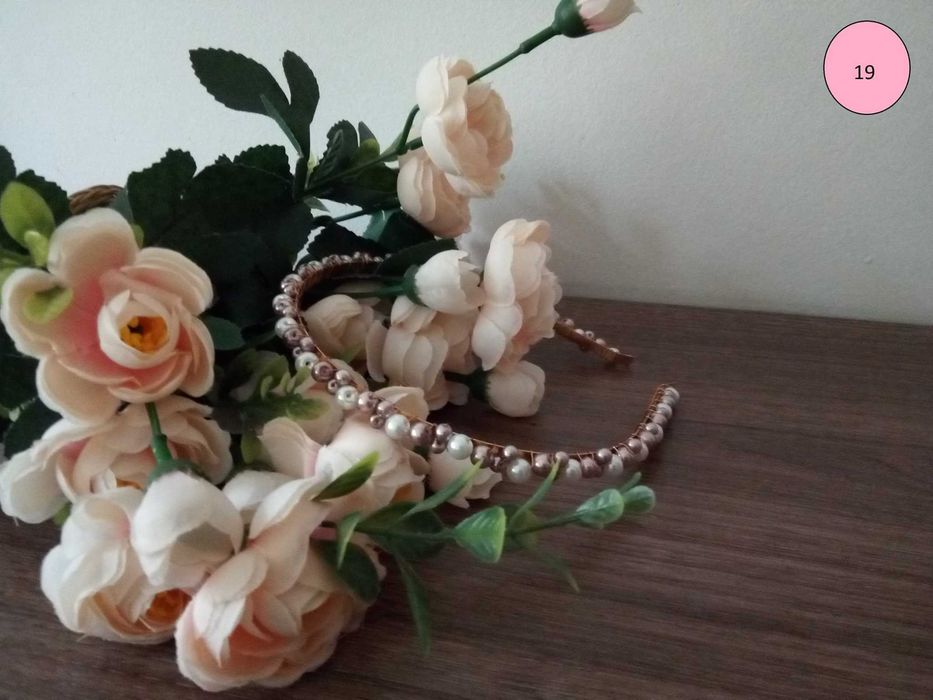 Диадеми с перли 4 €