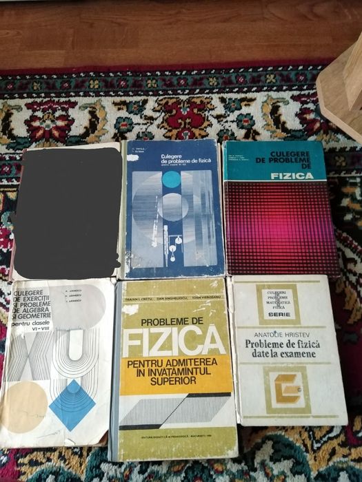 Cărți vechi de exerciții și teorie matematică și fizică