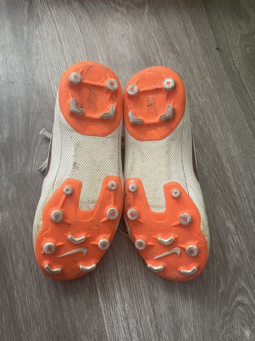 Футболни обувки найк