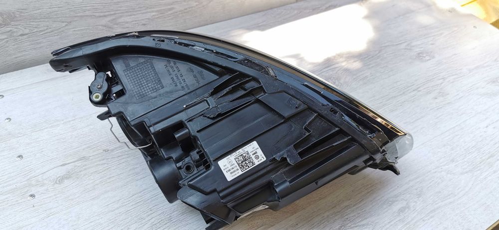 Фар за VW Caravelle Multivan T6.1 / Каравеле Мултиван Т6.1