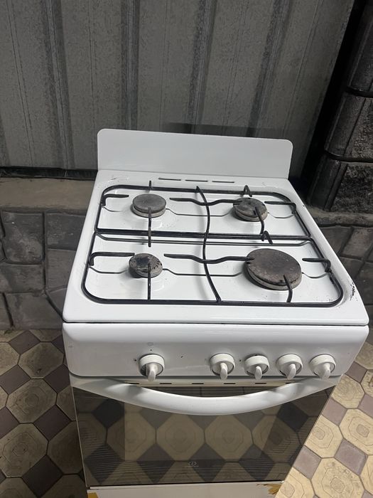 Газовая плита , 4 конфорки
