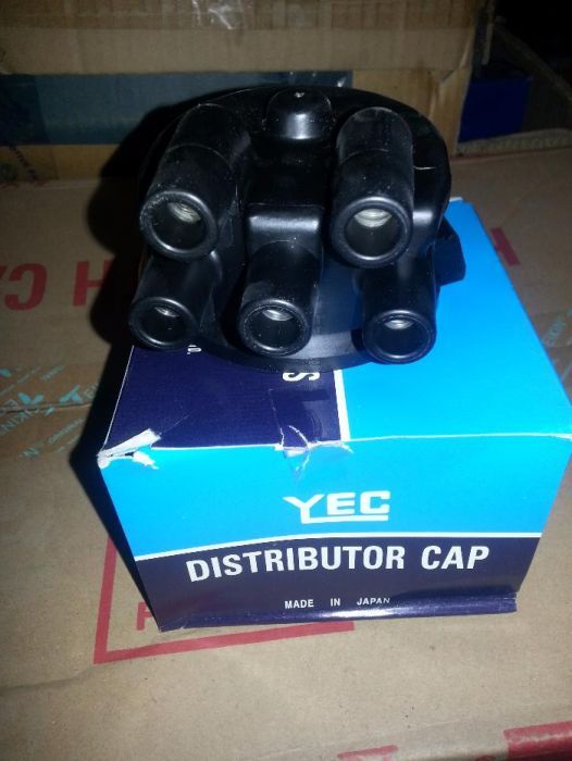 Крышка трамблера Isuzu Trooper 2.6