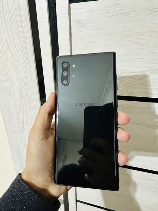 Galaxy note 10 plus Vietnam 256/12 GB