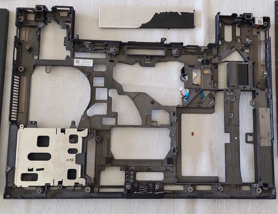 Лаптоп на части DELL LATITUDE E6500