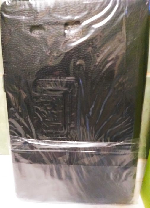 Tableta Samsung Galaxy Tab E T560 9.6" Wi-Fi alb + husa carte (noi-sigilate)