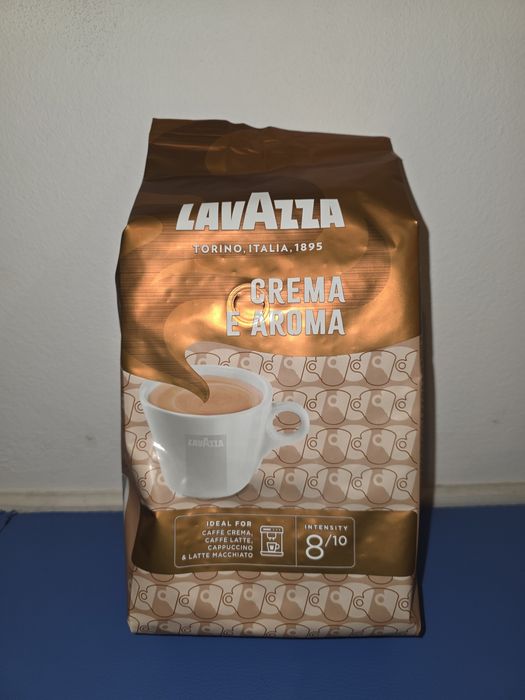 Lavazza Crema e aroma 1 кг на зърна