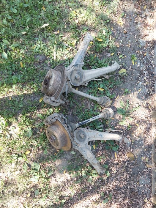 Punte spate cu discuri bmw e30 ursulet