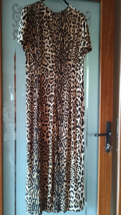 Rochie Zara,vâscoză,nou cu eticheta,