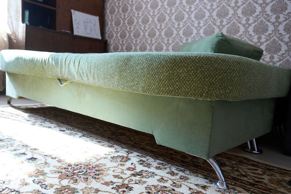 продам диван раскладушку бу 15 000 тг.