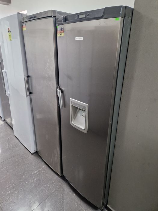 Фризер Electrolux A++ No Frost 280 литра