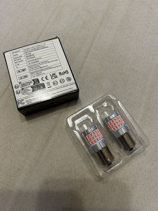 Leduri P21w rosii lampa frana 2 modele