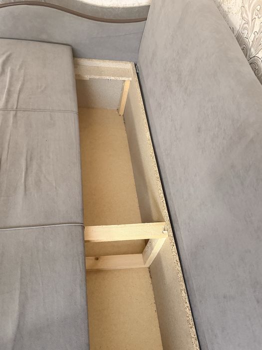 Диван 65000 срочно продам