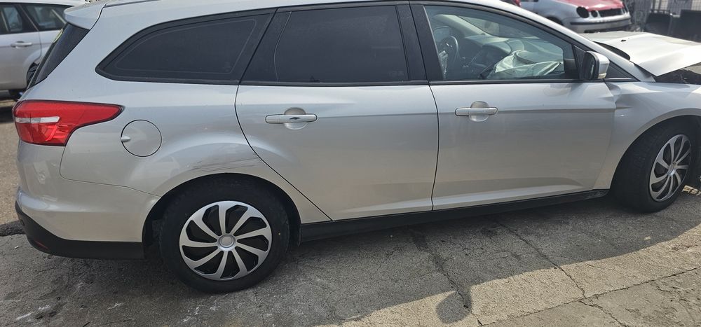 Rulou portbagaj Ford Focus 3 combi din 2016 facelift