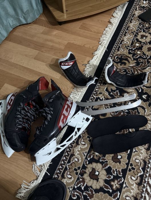 Продам коньки ccm ft4