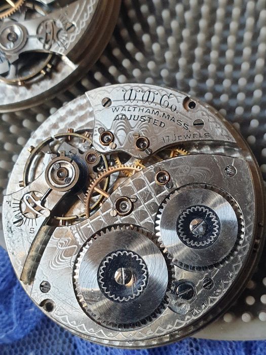 Vand mecanisme ceas de buzunar.