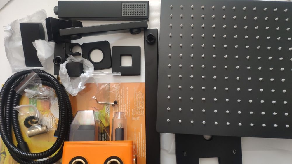 Душ система за вграждане Black Mat