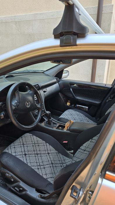 Mercedes C220 Benzină 2001 – completă – pentru piese sau de reparat