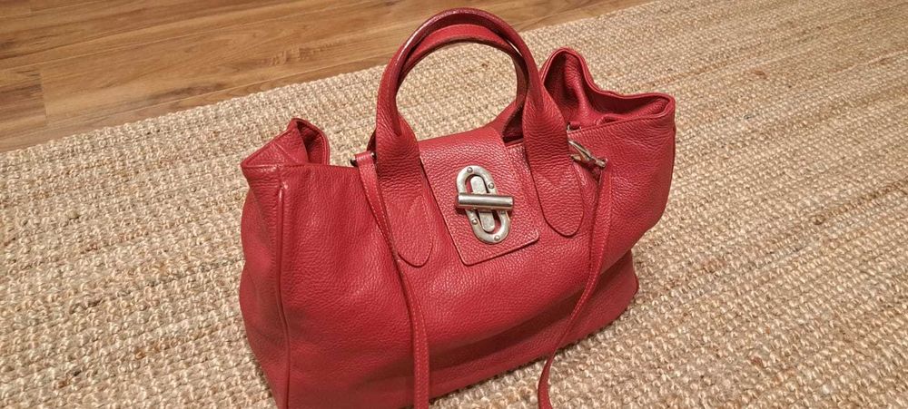 Vand geanta de piele, rosie