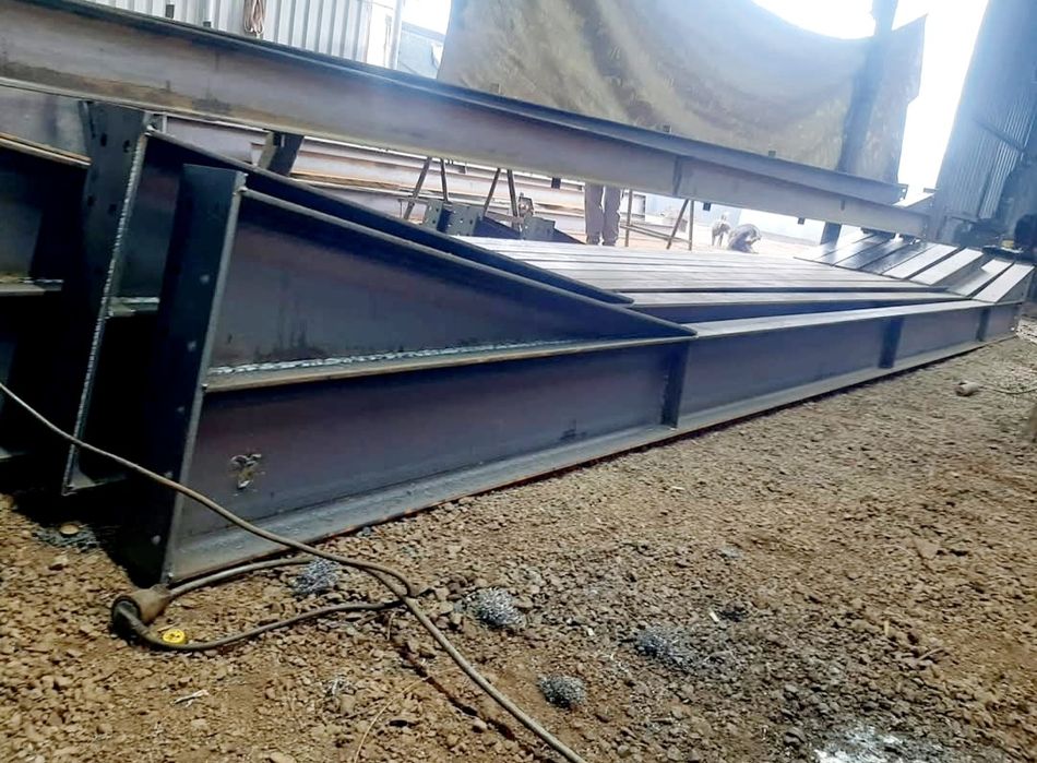 Vindem structuri metalice
