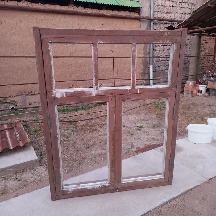 Оконные рамы  новые размер ширина 1,10  высота 1,36 в наличии5 штук