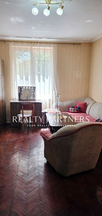 Дава се под наем Двустаен апартамент в Перник, Изток - 60 кв.м за 255 € - Снимка #1