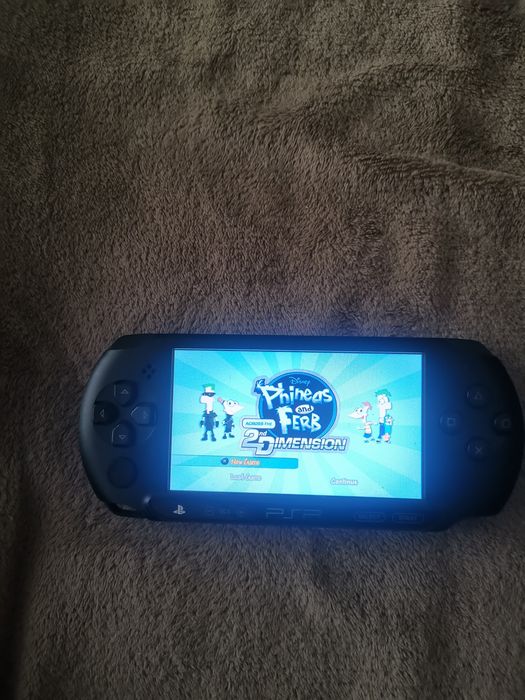 Игра PSP Е 1004 черно