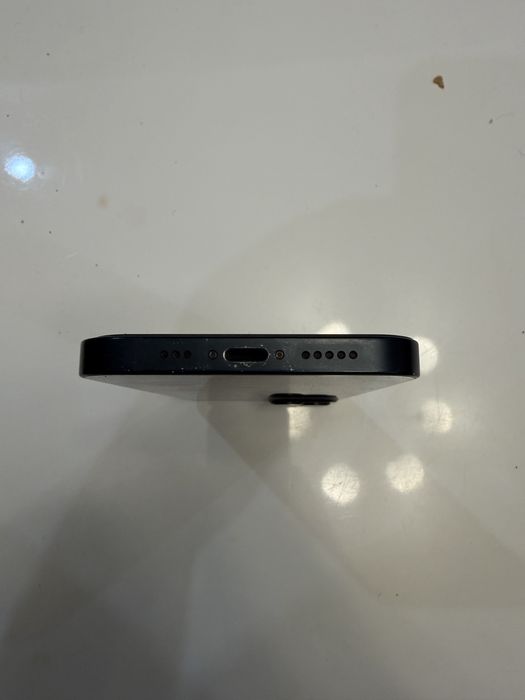 Iphone 13 MIDNIGHT със НОВА оригинална батерия