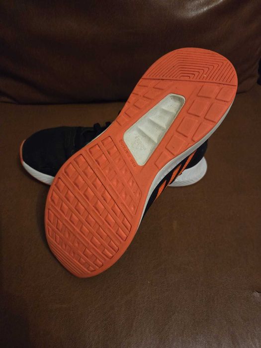 Adidas stare foarte buna