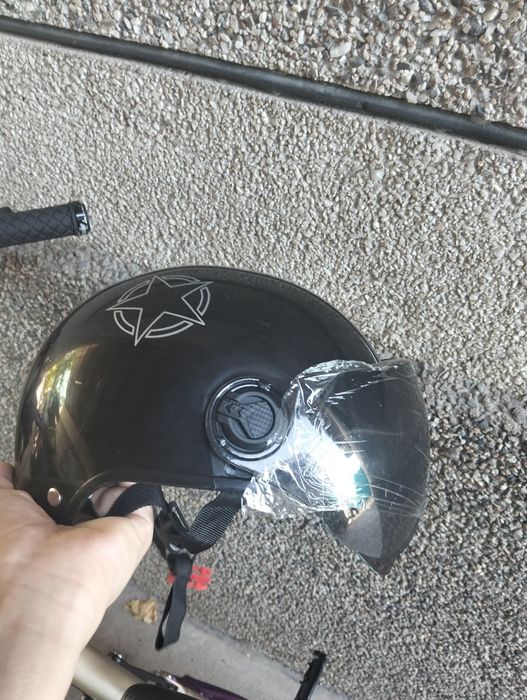 2 шлема и педали