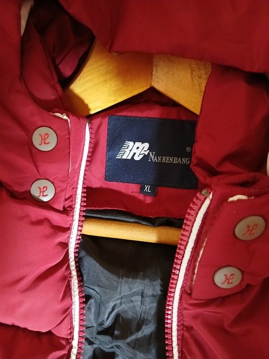 Безрукавка новая .