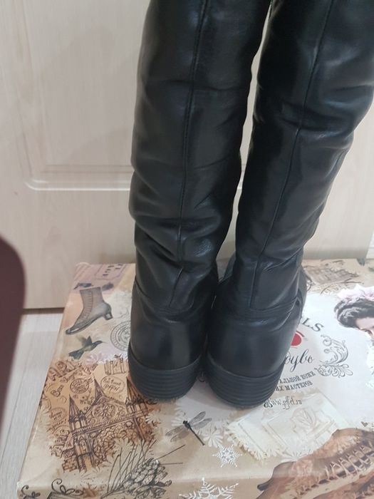 Продам зимние сапоги