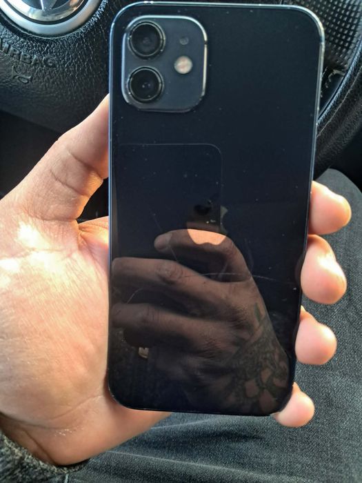 iPhone 12 64g negru