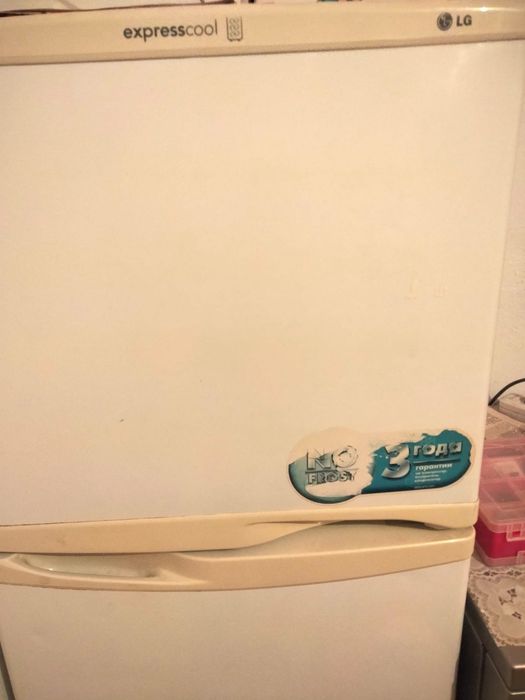 Продается Холодильник LG