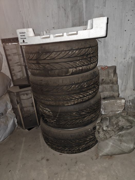 225/40 r18 продам диски с шипами.