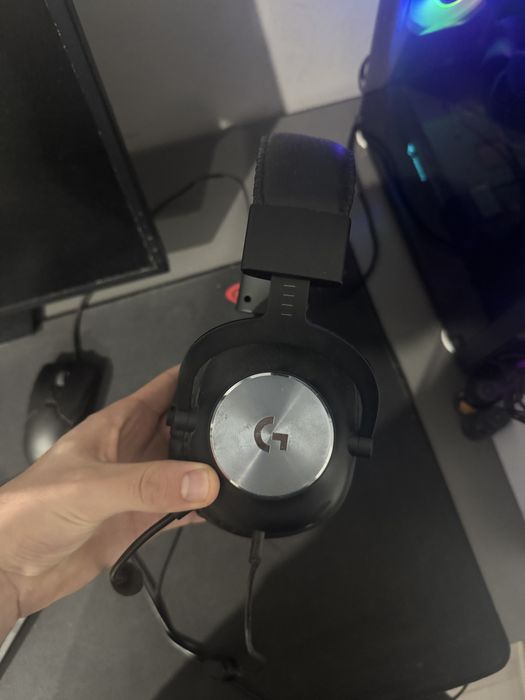 PC Gaming Ryzen 5 (sau vand tot setup ul)