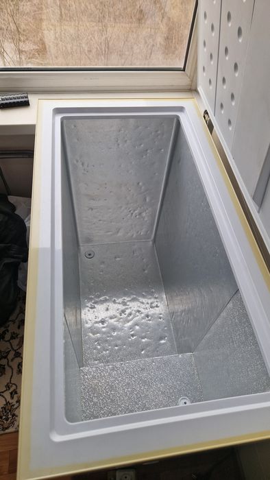 Морозильник-ларь "Midea"