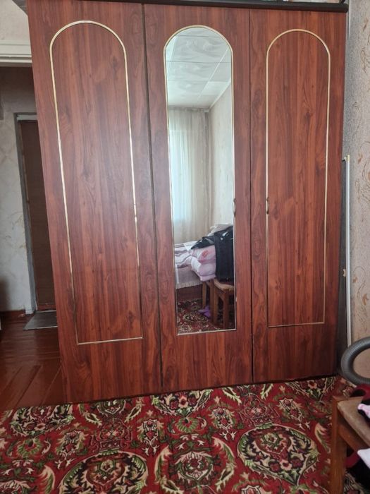 Продам спальный гарнитур