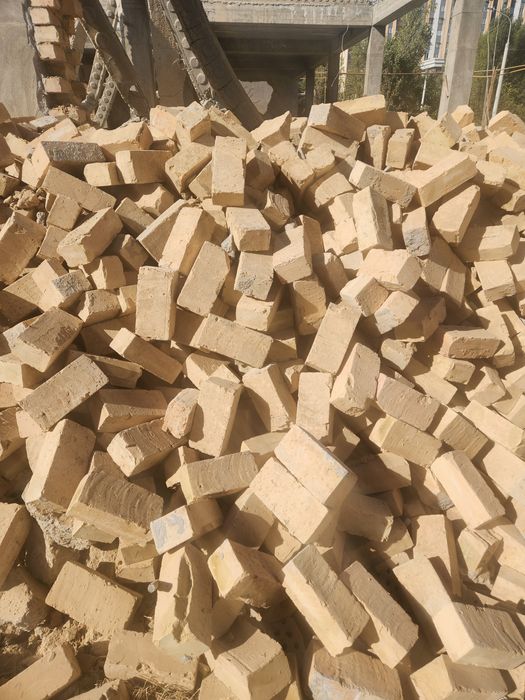 Pishgan gisht bor paltara 650 som xolati ideal