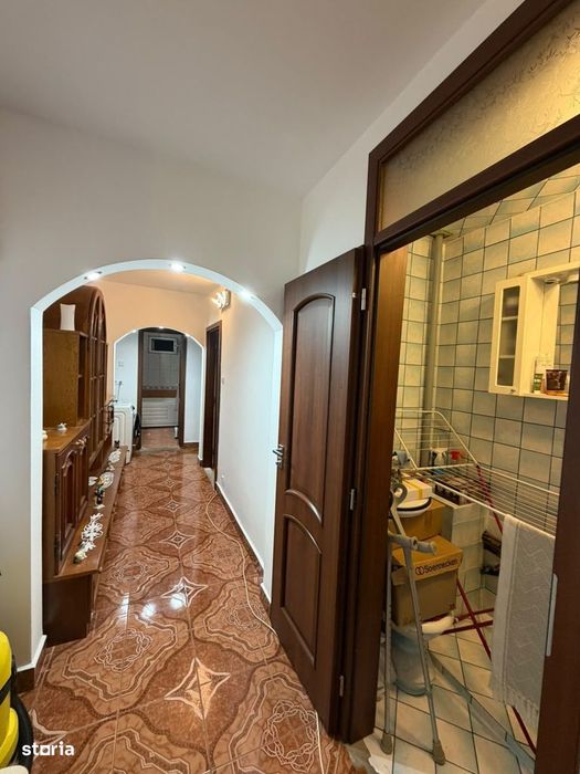Apartament 3 camere decomandat-Zona Steaua-Shopping City-Mobilat