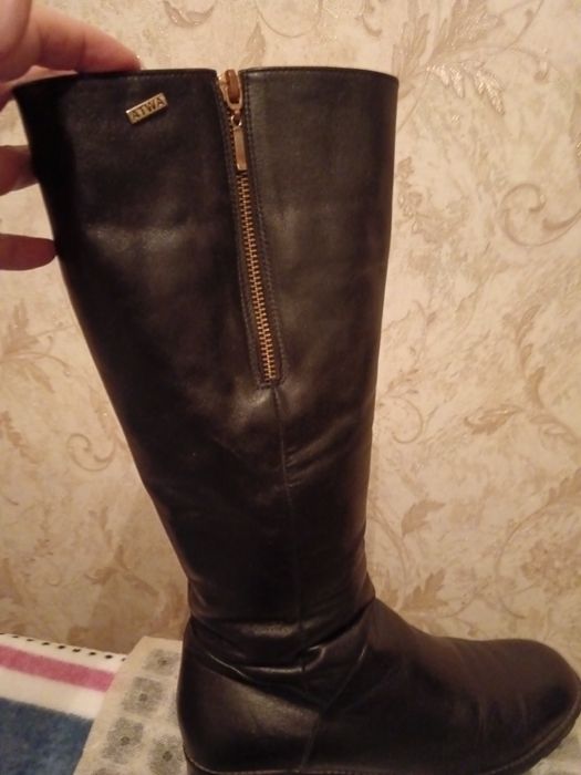 Продам сапоги жен. Нат, кожа и мех, чёрные, 39,5размер