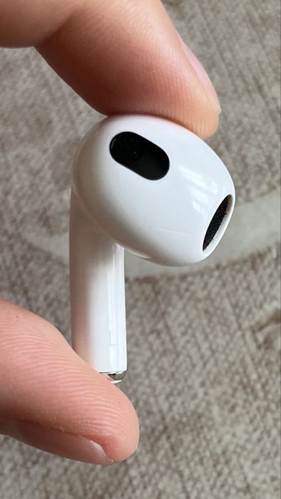 Оригинални слушалки Apple AirPods 3 без зареждащ кейс | without charging case