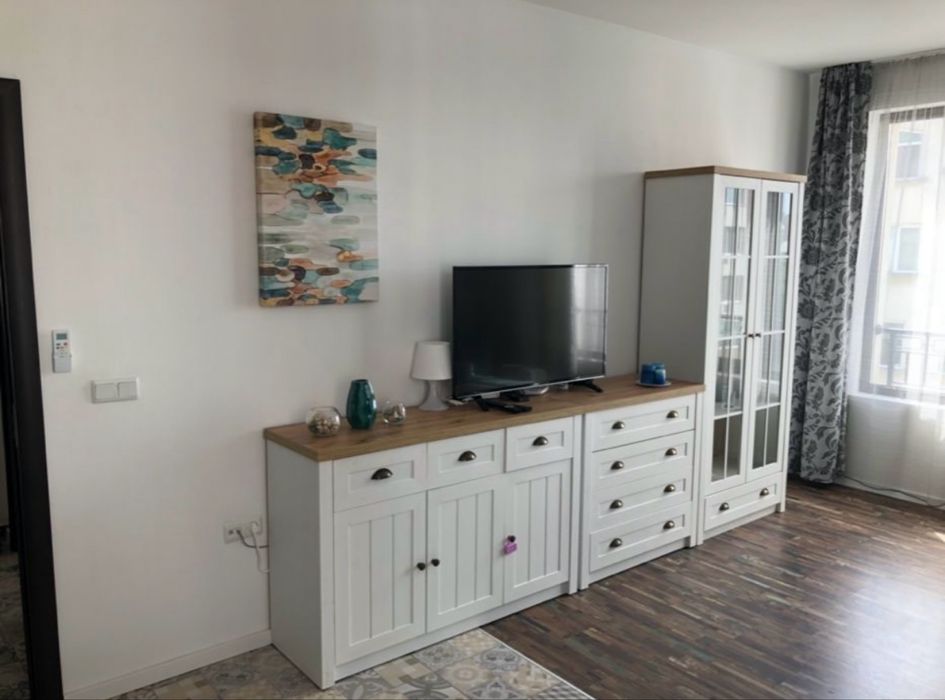 Продава се Двустаен апартамент в Бургас, Център - 74 кв.м за 3230 €/кв.м - Снимка #3