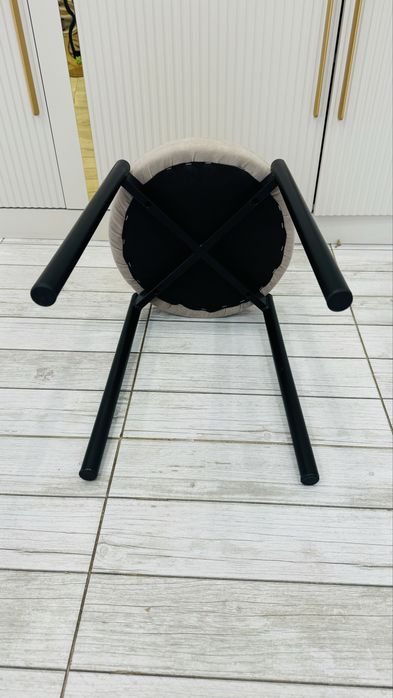 Табуретка таблетка