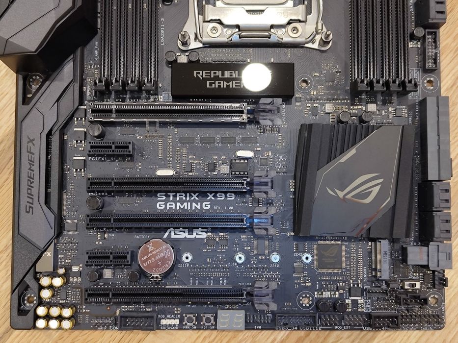 Дъно Asus ROG Strix X99 GAMING Wi-Fi
