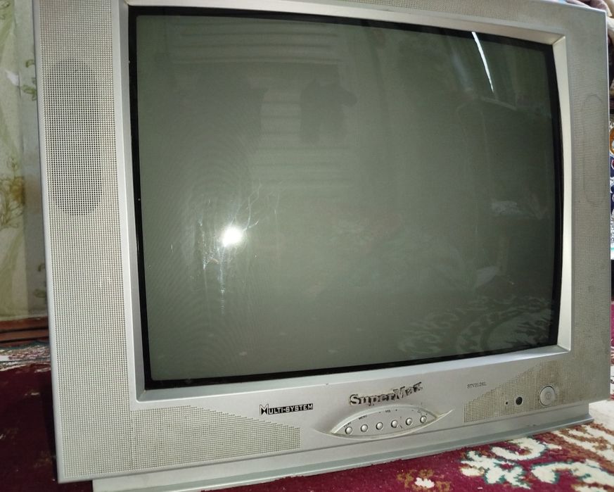 Televizor b/u sotiladi. Holati ideal, ishlashiga javob beriladi.
