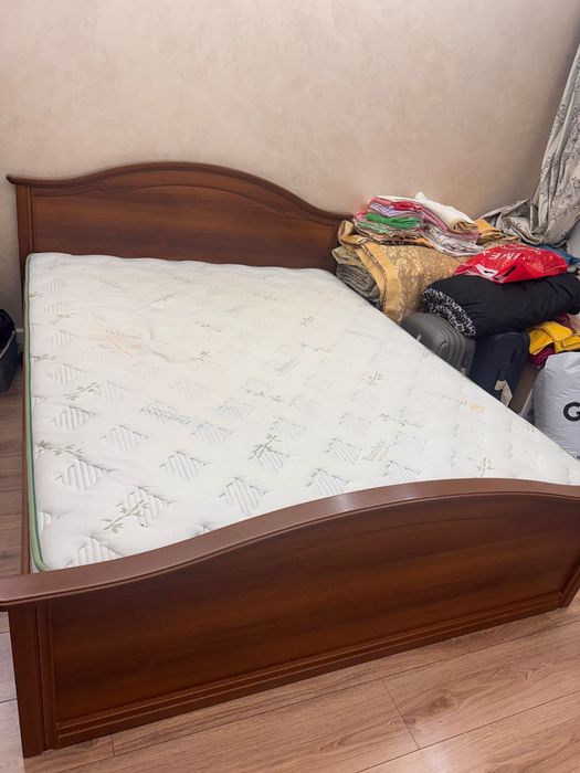 Продается кровать