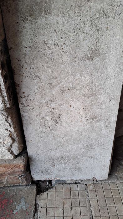 Продавам  железни  пана  за  скеле .