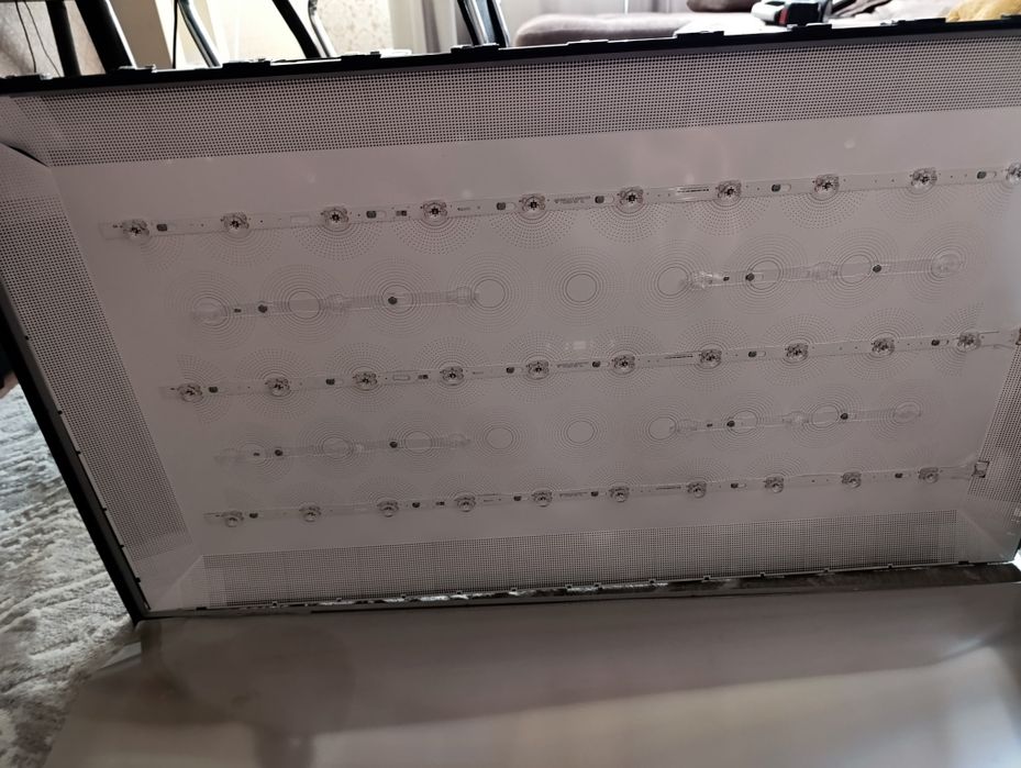 Samsung ue43tu8000u разбита матрица