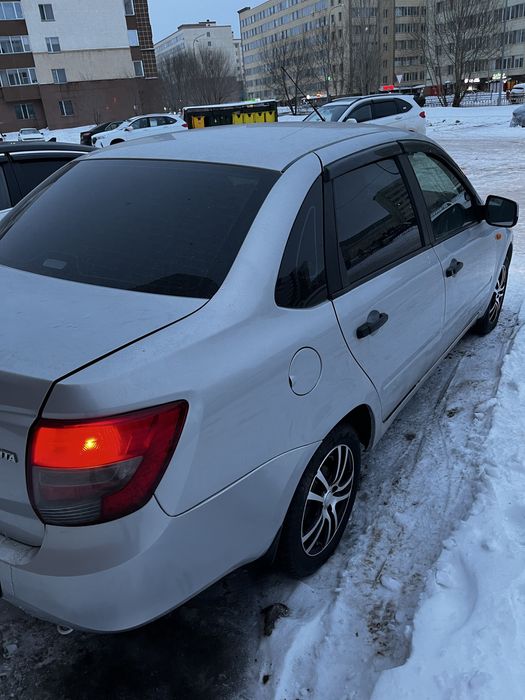 Lada granta автомат продам срочно